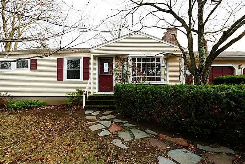 1st image of 30 Vista Dr