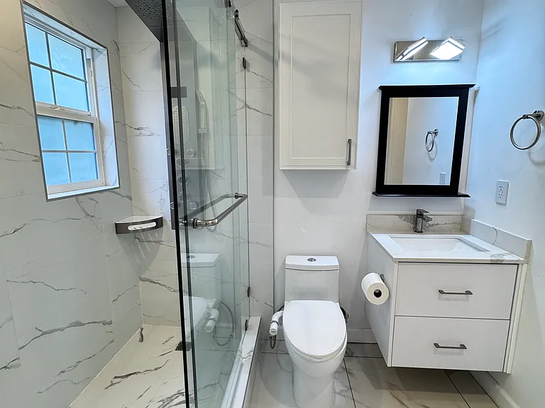 2nd bedroom Full Bath.