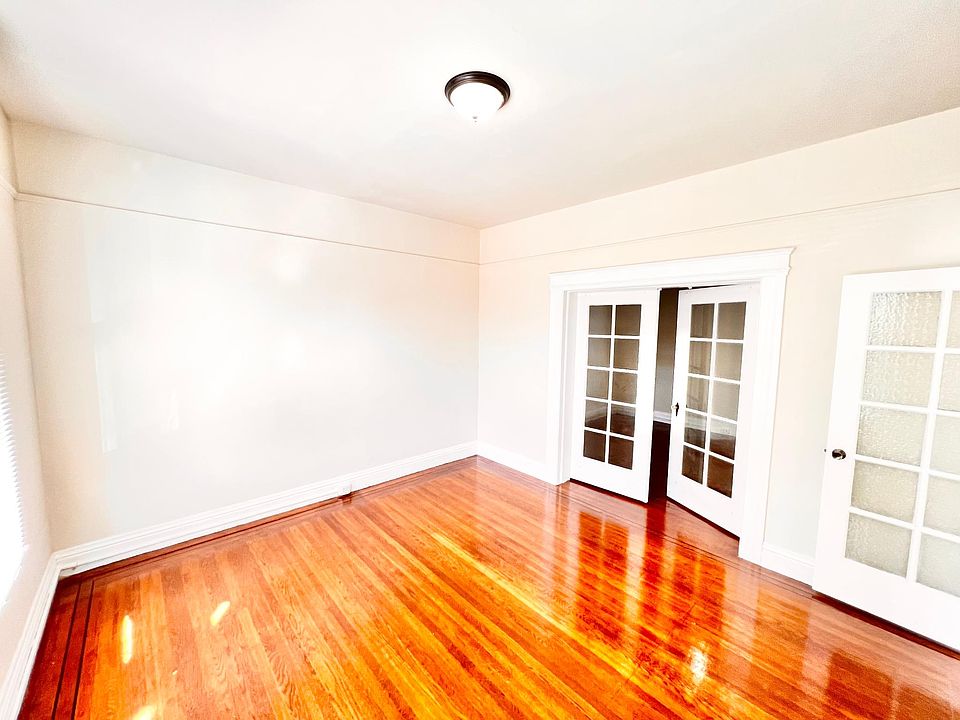 1st image of 3892 24th St