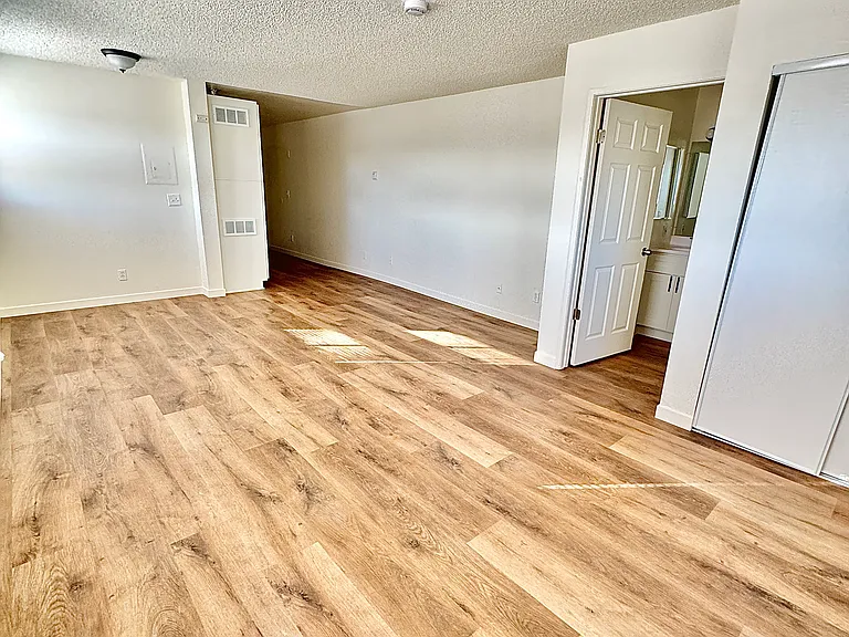 11225 Cumpston St #201 — Photo 3