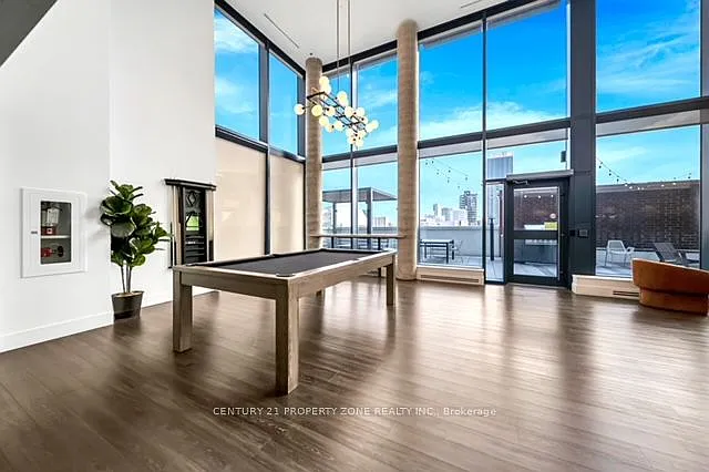 5 Wellington St S #1612 — Photo 23