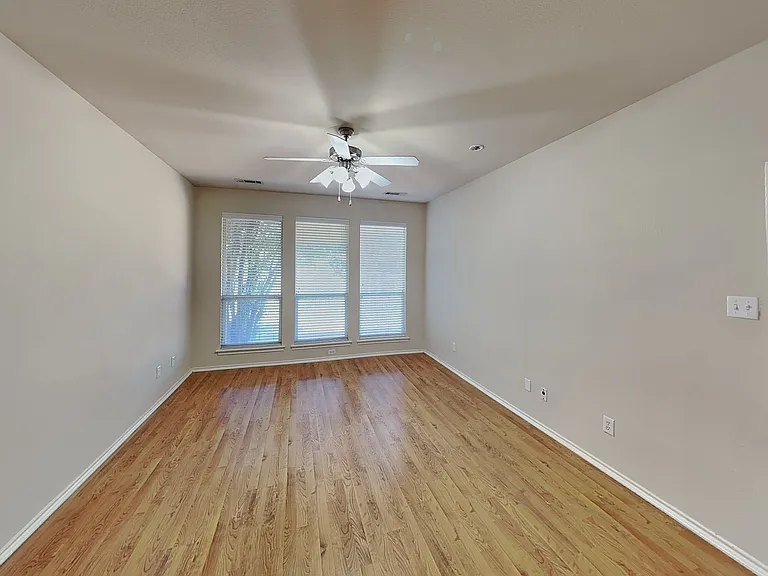 5800 Pearl Oyster Ln — Photo 10
