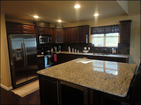 5th image of 11105 Hill Dr