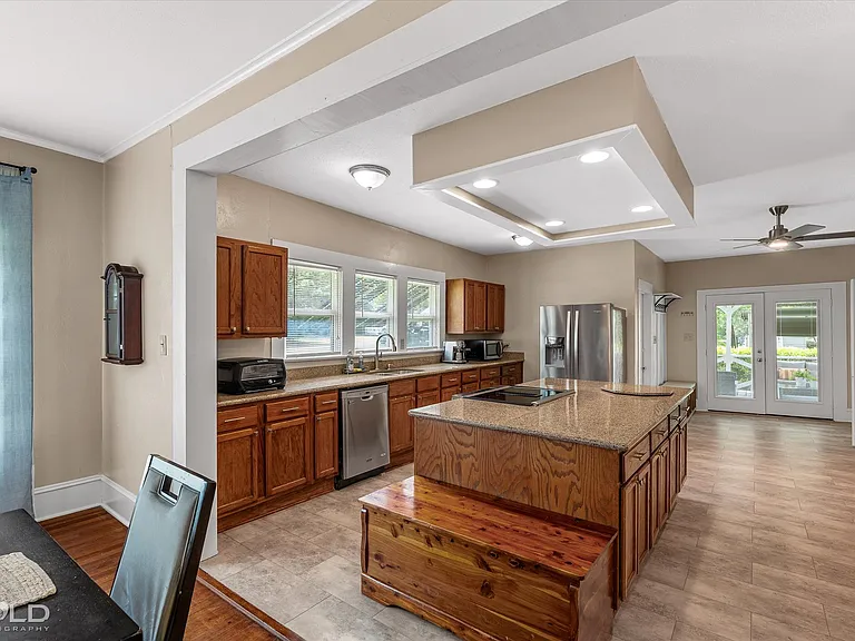 4320 Greenwood Blvd — Photo 4
