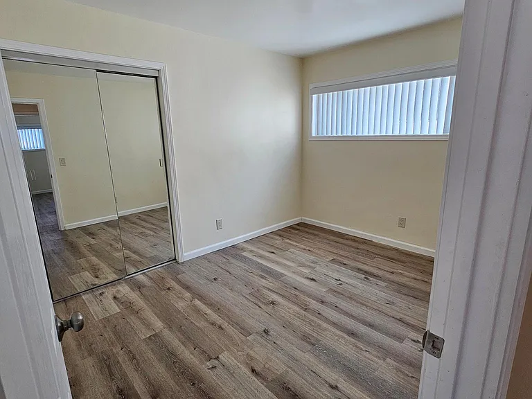 709 N Bunker Hill Ave #3 — Photo 8