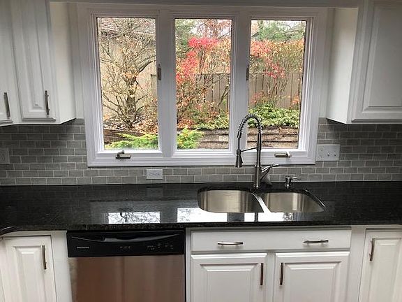 5th image of 431-8 Chandler Dr