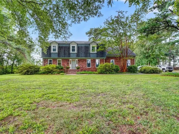 949 Beaver Dam Rd, Chesapeake, VA 23322