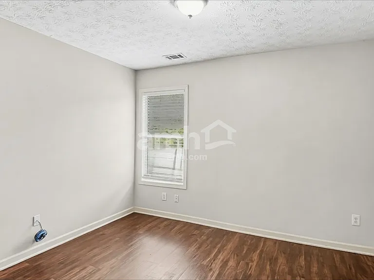 1552 Armende Cir — Photo 15