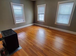 211 Vernon St #2, Worcester, MA 01607