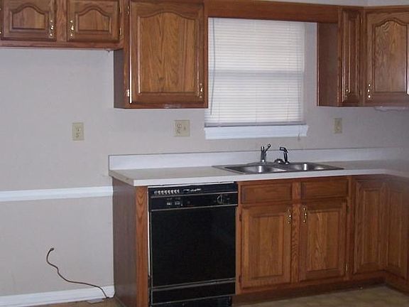 3rd image of 8429 Lighthorse Dr