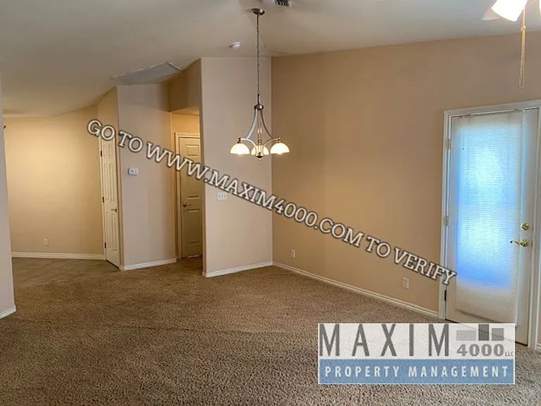 2499 Interlochen Ct #4A — Photo 3