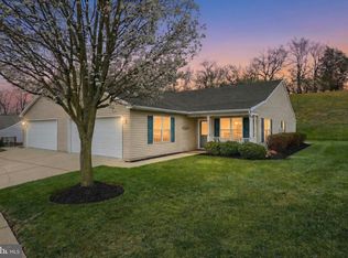 7170 Seneca Ridge Dr, York, PA 17403