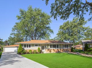 507 Germaine Pl, Elk Grove Village, IL 60007