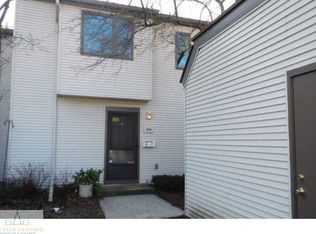 1444 Roxburgh Ave, East Lansing, MI 48823