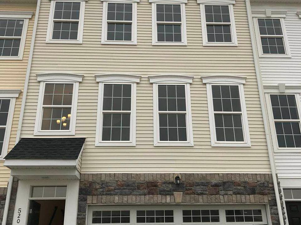 1st image of 520 Liam Pl