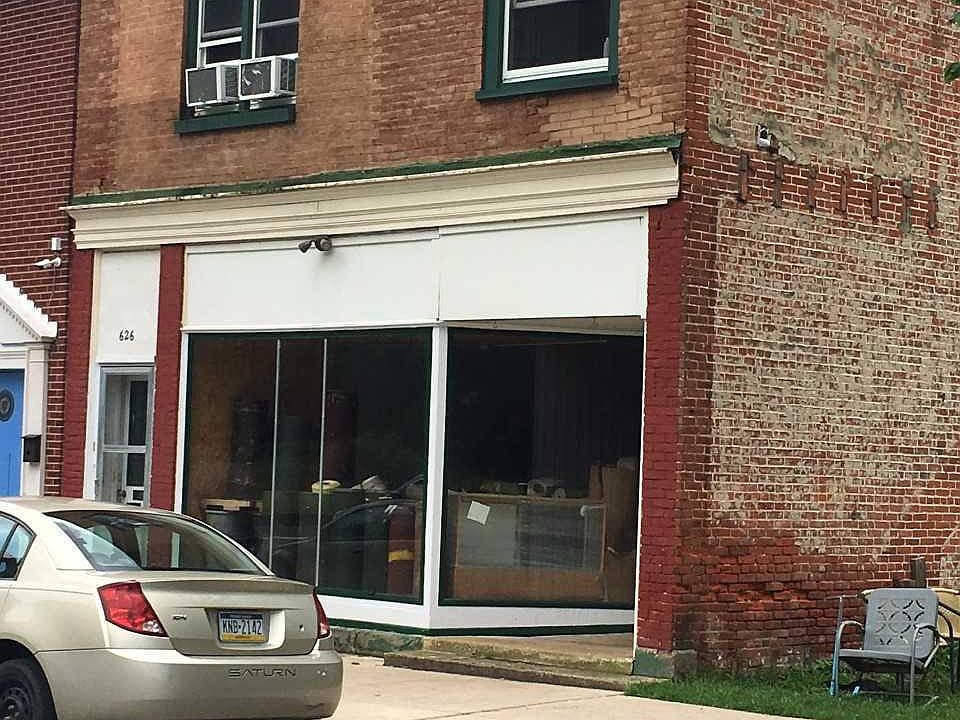 1st image of 626 Erie Ave
