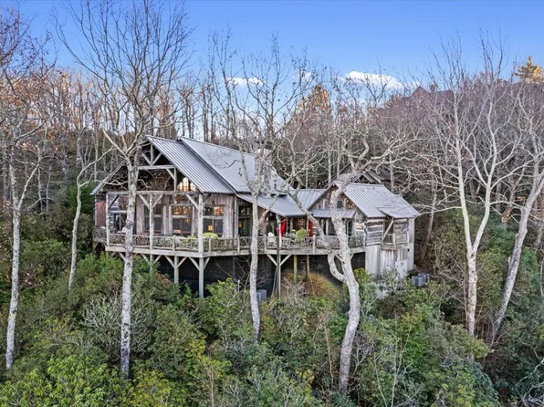 230 Toxaway Drive, Lake Toxaway, NC 28747