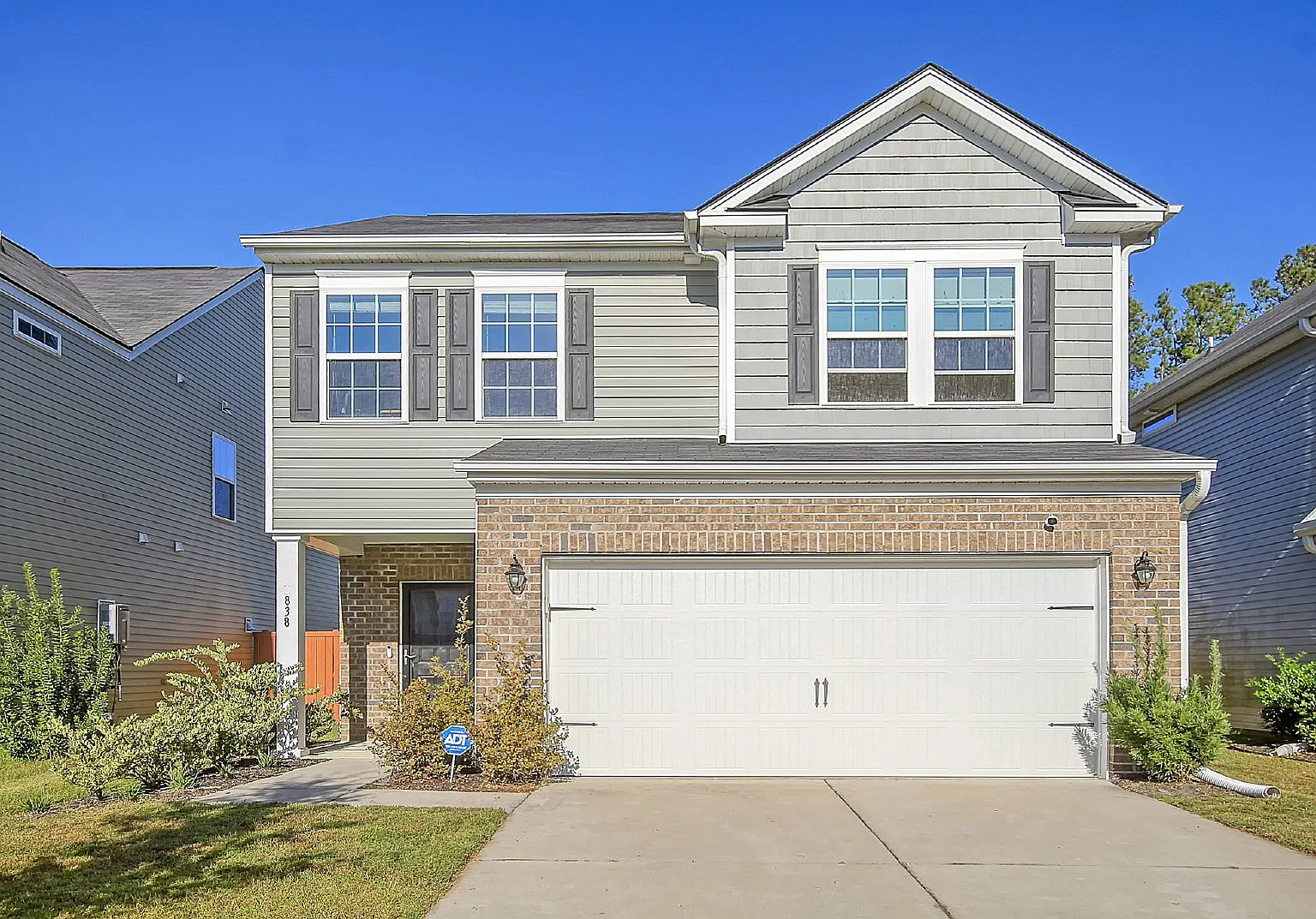 3 bed, 2.5 bath, 1816 sqft, $2,500 — Photo 1
