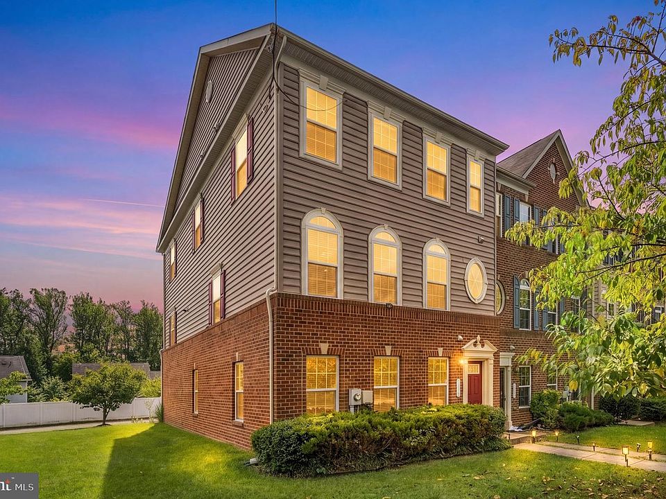 1st image of 3319 Tianna Way