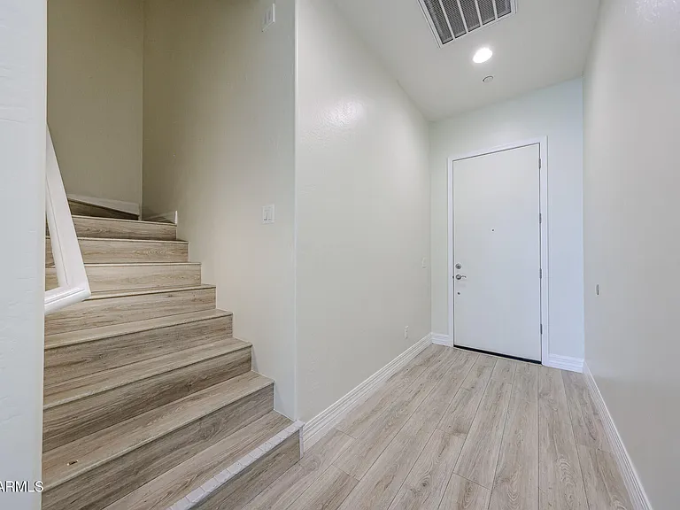 25428 N 19th Dr — Photo 17