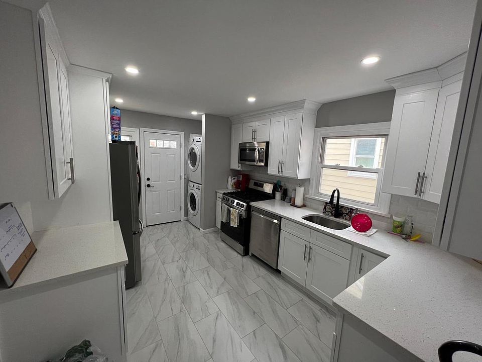 1st image of 280 Mary Lou Ave