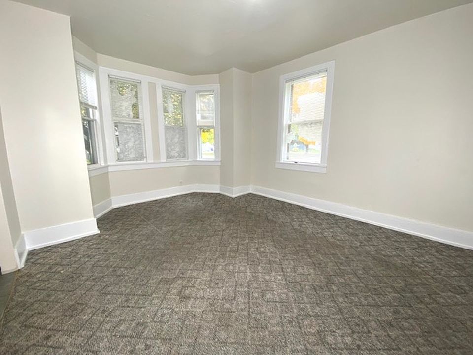 1st image of 1203-1205 Cass St #1203