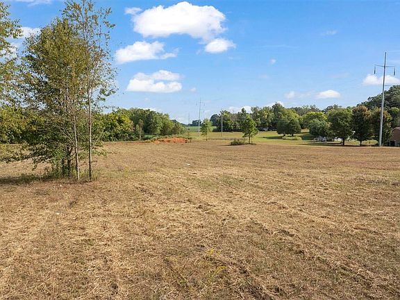 2nd image of 500 Vances Mill Rd