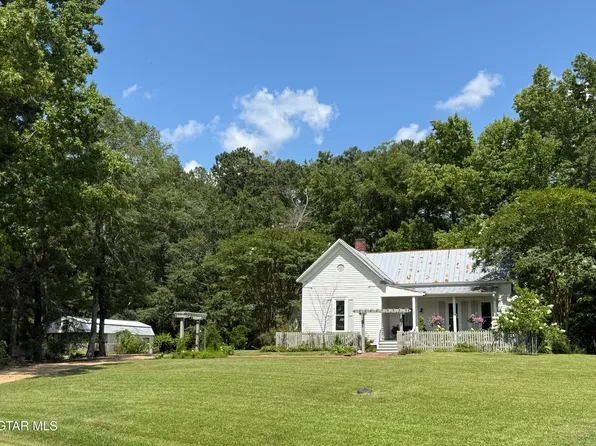 1070 N Columbus Ave, Louisville, MS 39339