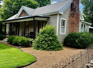 218 W Main St, Liberty, TN 37095