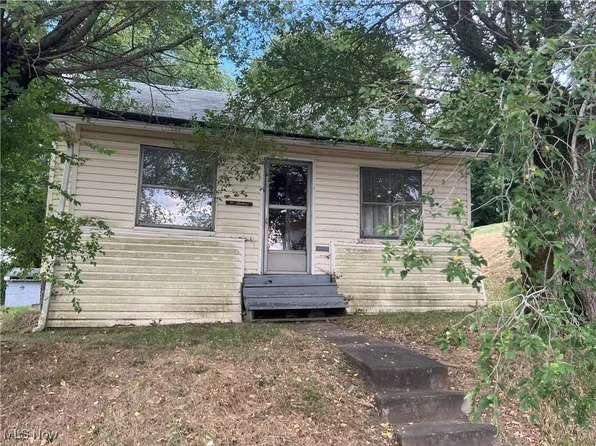 60551 Main St, Jacobsburg, OH 43933