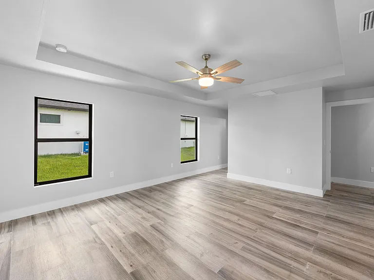6151 Hershey Ave — Photo 18