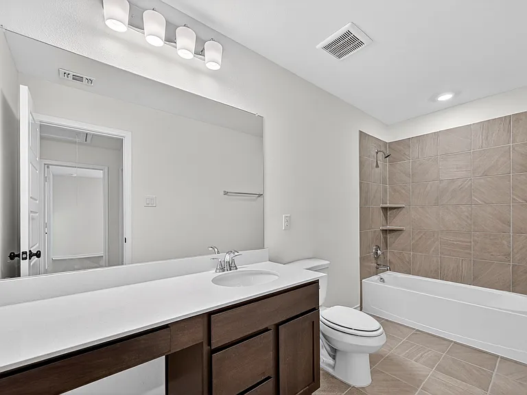 1567 Dukeswood Dr — Photo 14
