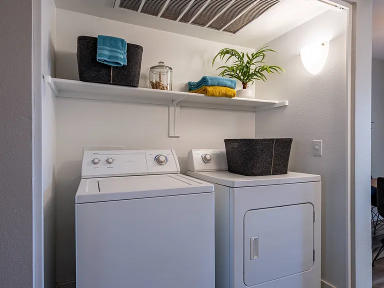 Full Size Washer / Dryer