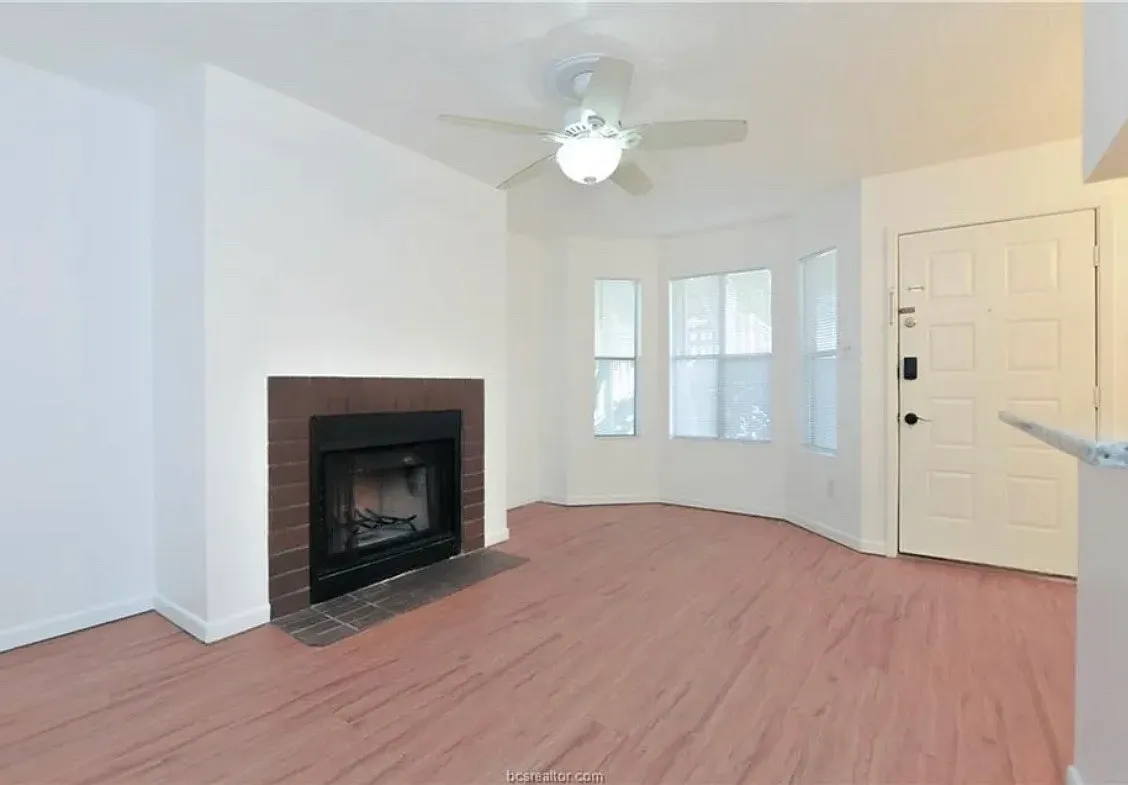 1 bed, 585 sqft, $950 — Photo 2