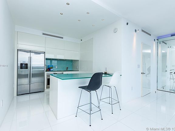 4th image of 465 Brickell Ave APT 4205