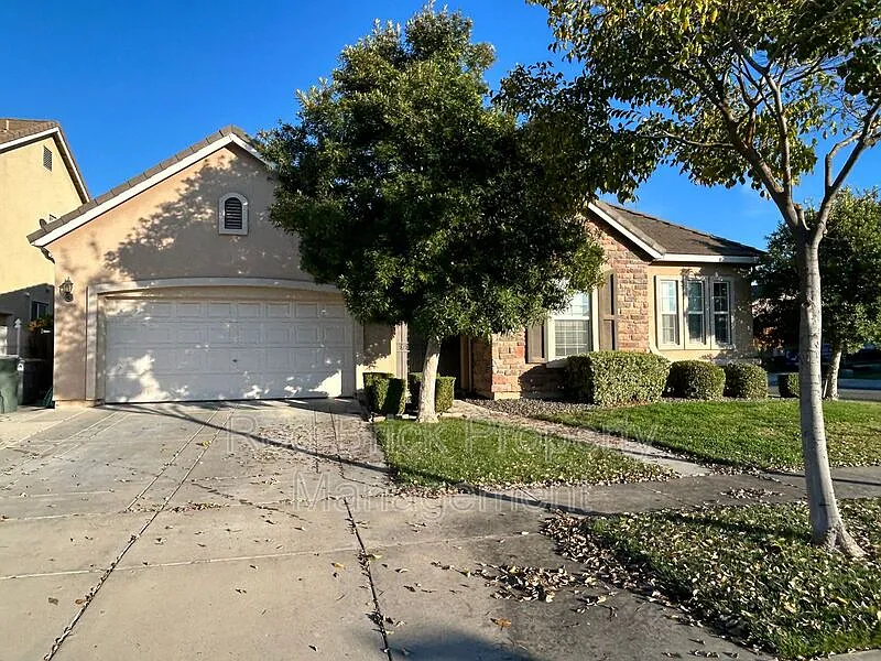 4450 Mullin Ct photo 1