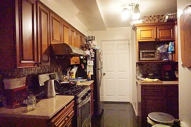 Rented by Papp Realty