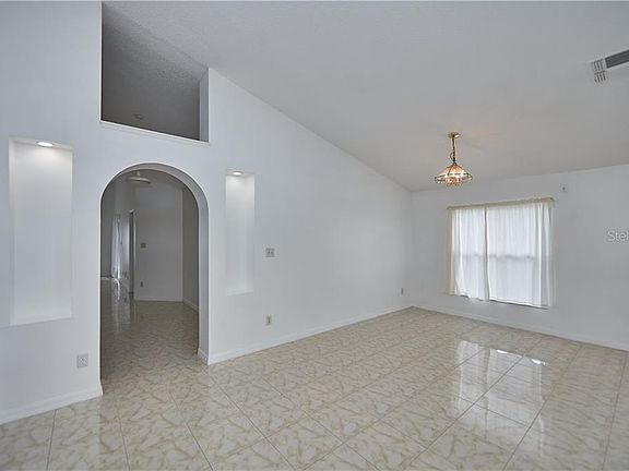 5th image of 4425 Middleburg Ct