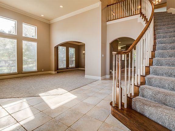 5th image of 2617 Napier Ln