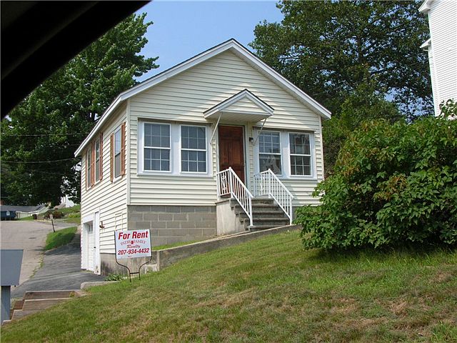 1st image of 6 Hillcrest Ave