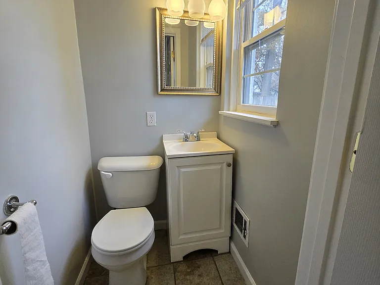 1827 Milburt Dr — Photo 11