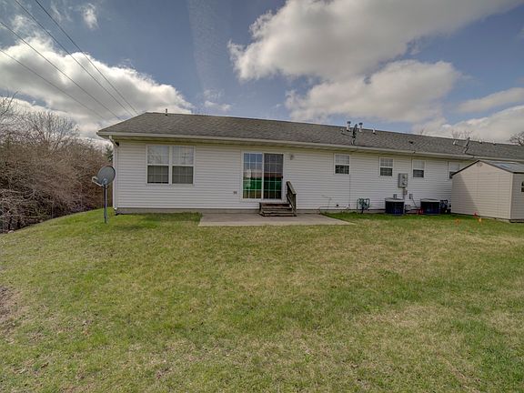 4th image of 102 Fleming Ct #102