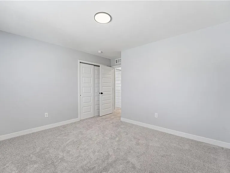 707 Glenn Cir — Photo 29