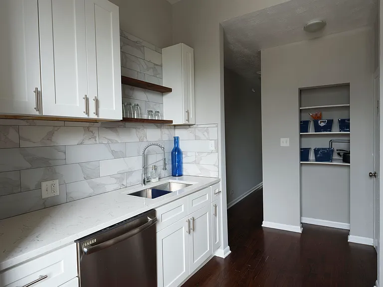 329 S Leavitt St #2 — Photo 7