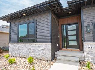 165 Charles Dr, Iowa City, IA 52245