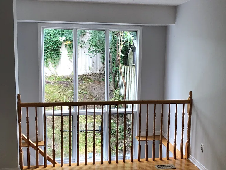 3827 Crowsnest Ave — Photo 4