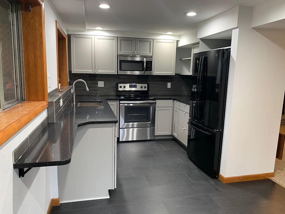 2nd image of 7228 SE Wilshire Ct #1