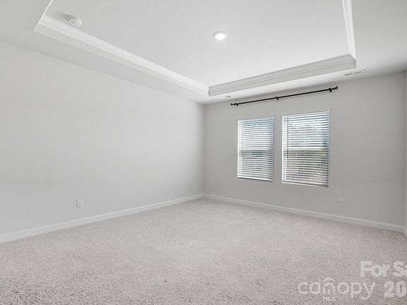 4th image of 1020 Alicante Ave