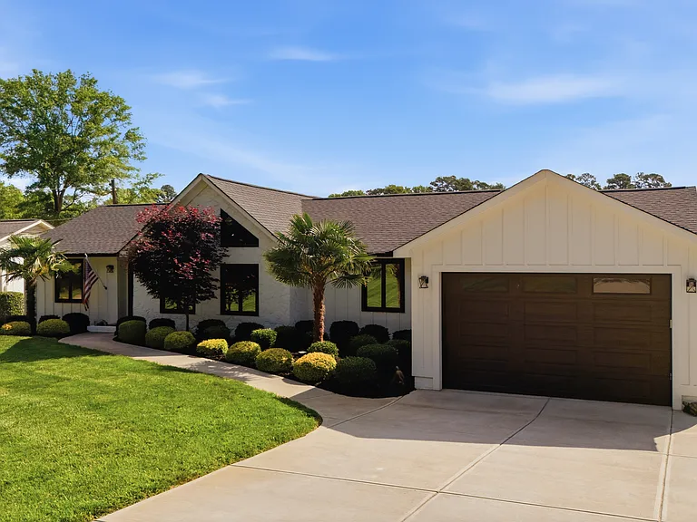 15928 Henry Ln — Photo 52