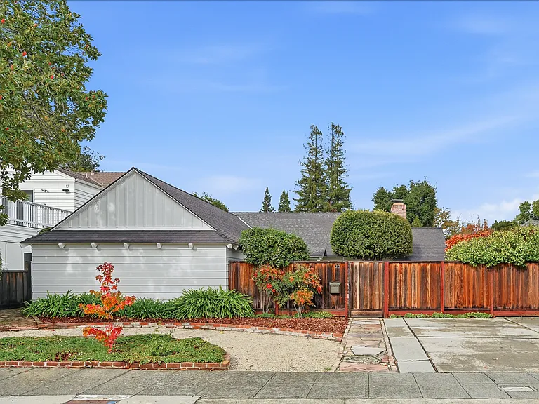 20 Kent Pl — Photo 4